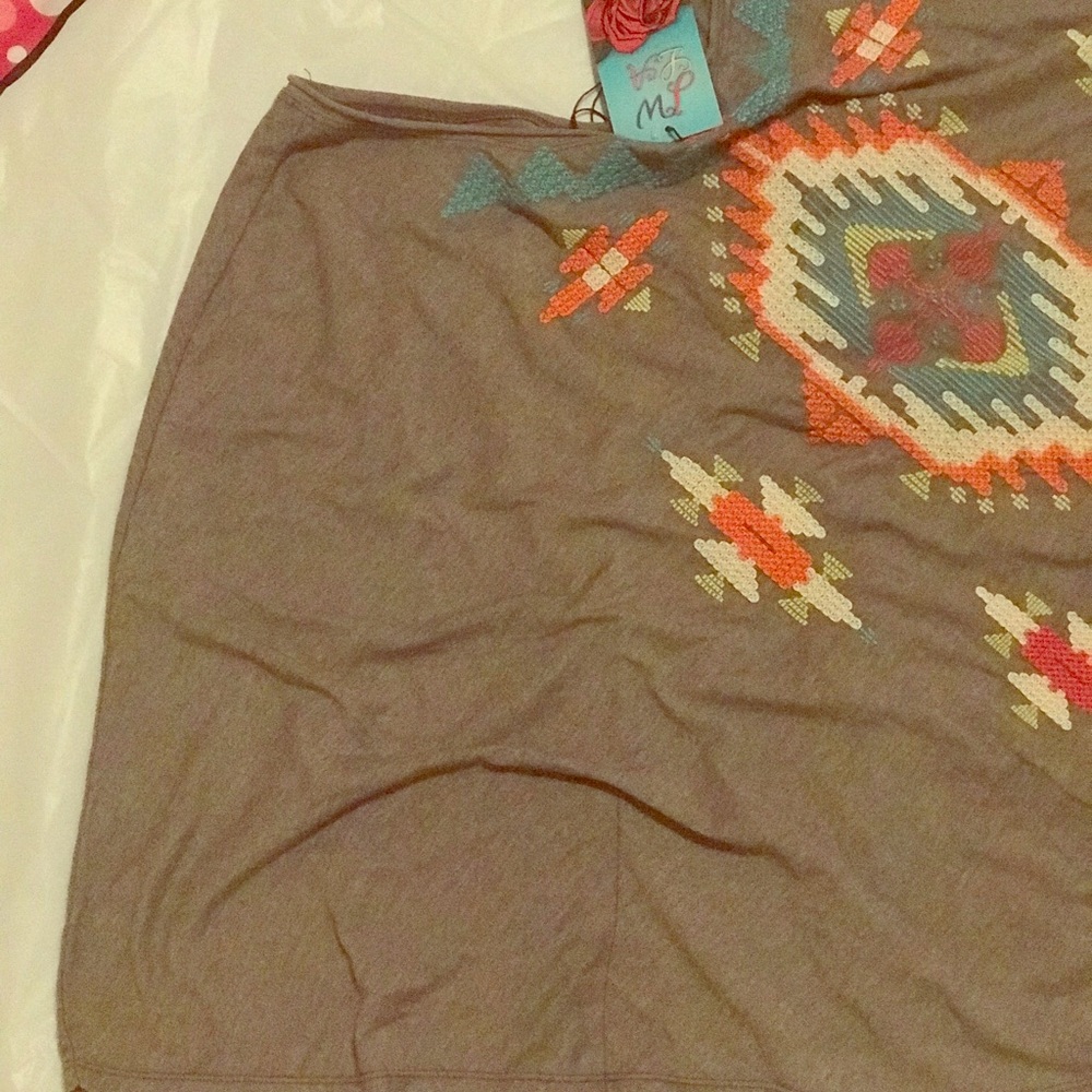 Boutique Johnny Was V neck Native American tunic